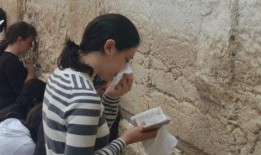 娱乐吃瓜君表演意外翻车,笑料百出却意外失控